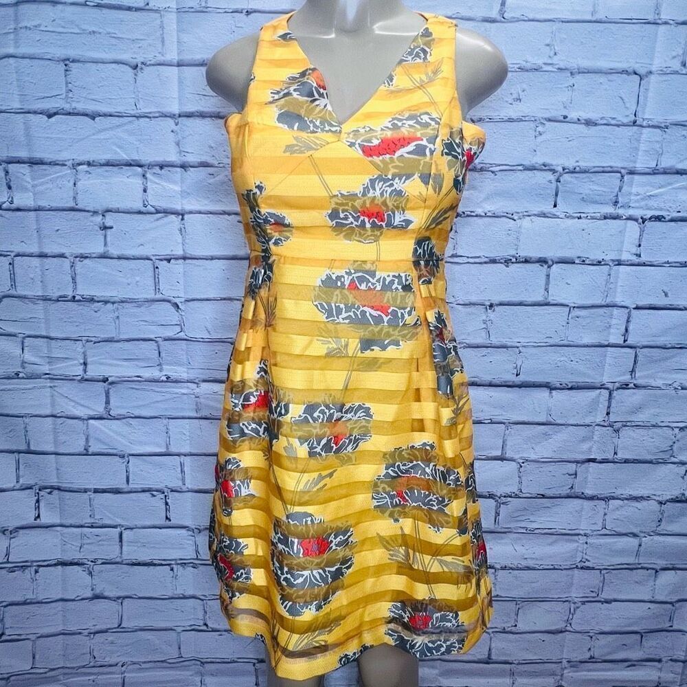 Banana Republic Women's Yellow Floral Sleeveless Fit & Flare Dress 6 Size 2 Peti